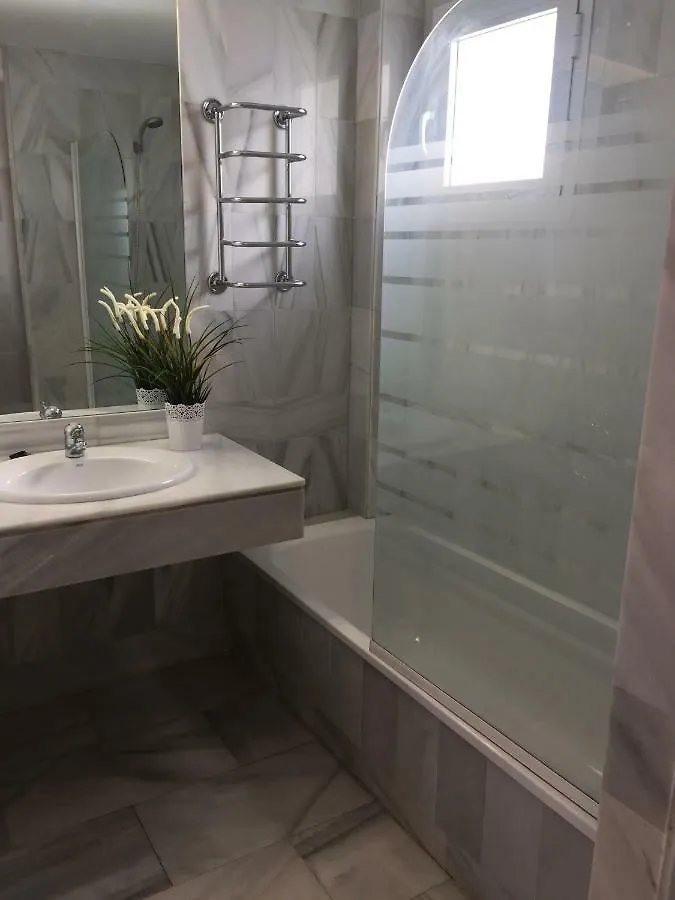 Beautiful 2 Bedroom Apartment @ Puerto Banus! Marbella